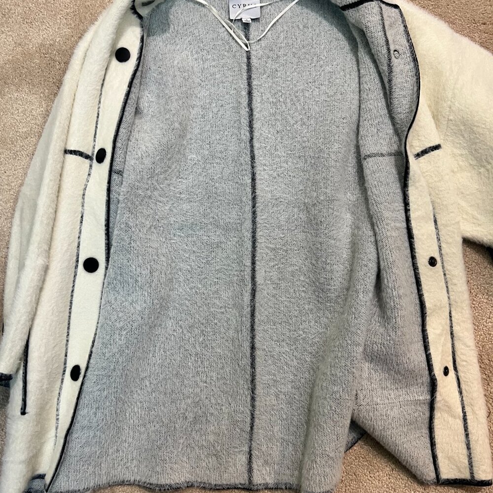 Cyrus Botique Jacket Size Small, lightly used - Picture 3 of 5